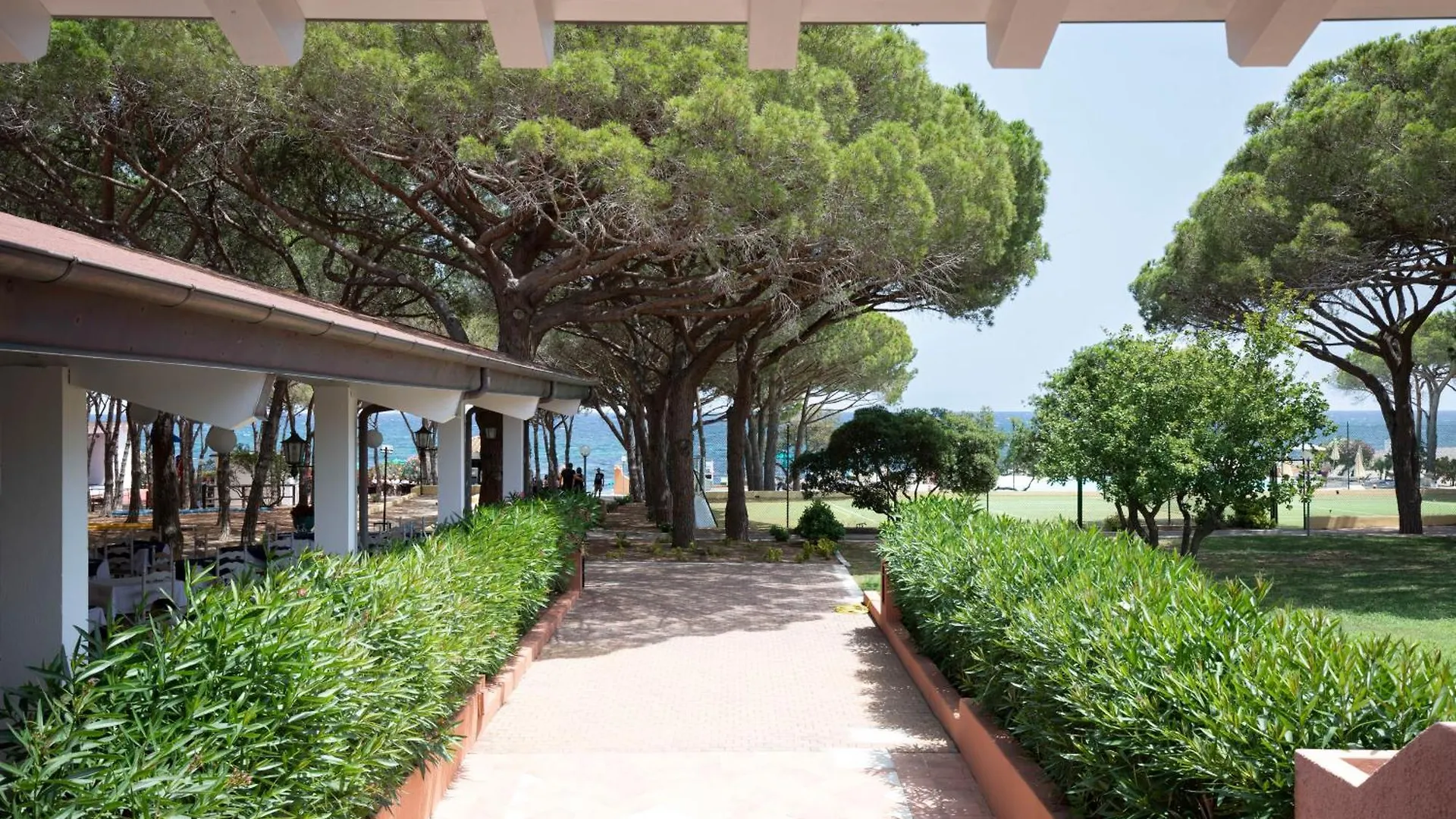 Club Hotel Marina Seada Beach بودوني 4*,
